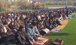 Trieste'de yüzlerce muhacir bir araya geldi