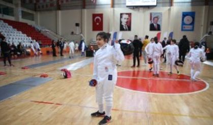 KAHRAMANMARAŞ - Okul Sporları Eskrim Türkiye Birinciliği Müsabakaları başladı