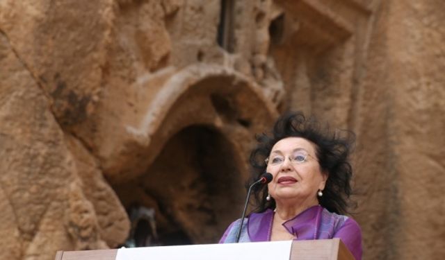 Dara Antik Kenti'nde "Taşla Dokunmuş, Sevgiyle Yoğrulmuş Mardin" defilesi yapıldı