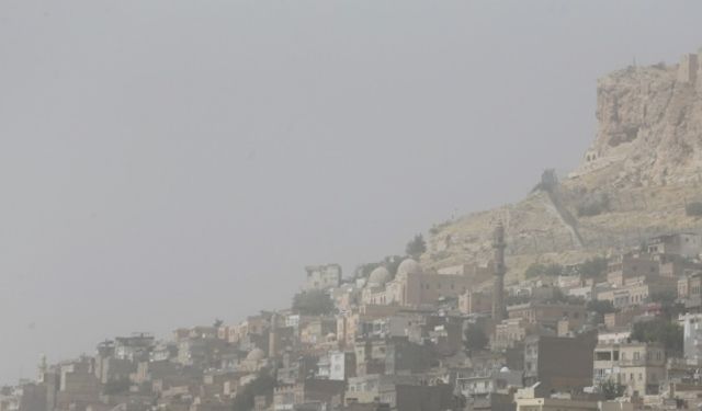 Mardin'de toz taşınımı etkili