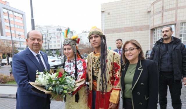 KKTC Cumhurbaşkanı Tatar, Gaziantep Büyükşehir Belediyesini ziyaret etti