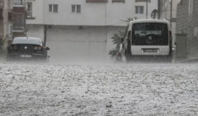 Meteorolojiden Adana ve Mersin "kuvvetli" yağış uyarısı