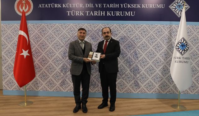 BÜ Rektörü Demir’den Türk Tarih Kurumu Başkanı Özgen’e ziyaret