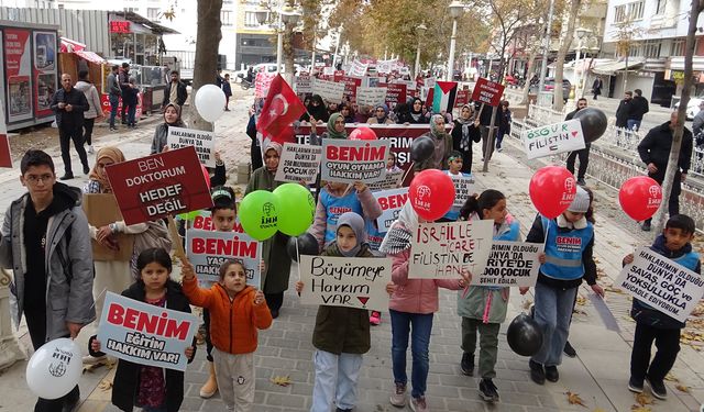 "Gazze'de şu ana kadar 42'si çocuk yaklaşık 100 kişi yetersiz beslenmeden dolayı öldü"