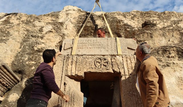 Kızılkoyun’da “Kineas Ailesi” yazıtının restorasyonu tamamlandı