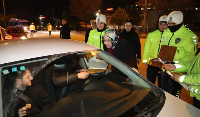 Afyonkarahsiar Valisi Yiğitbaşı'ndan Bölge Trafik Denetleme'ye yerinde ziyaret