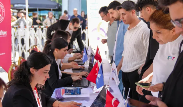 İstanbul'da İBB Bölgesel İstihdam Ofisi’nden kariyer fuarları