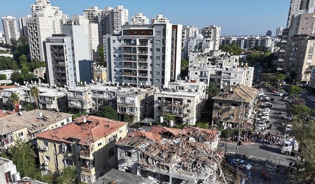 İran ordusu, Tel Aviv'in Never Tzedek bölgesi için tahliye uyarısı yayımladı