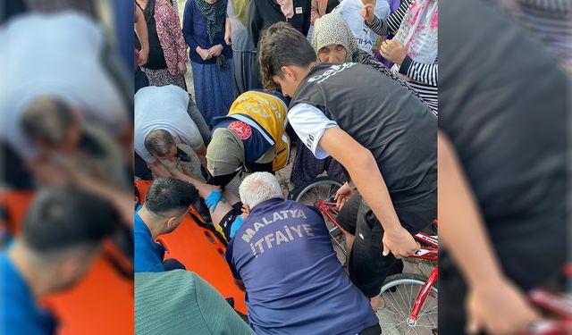 Otomobil çocukların arasına daldı: 3 yaralı
