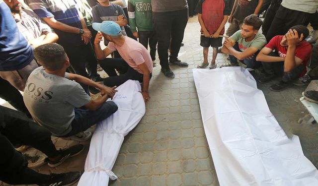 Gazze'de sabah saatlerinden bu yana 43 şehit: 9'u yardım sırasındaydı
