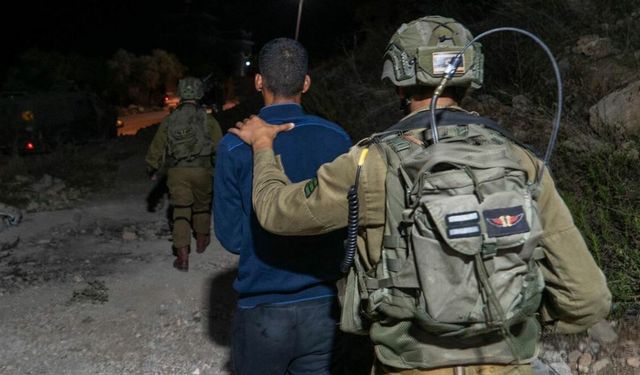 İşgalcilerden Batı Şeria'da ev baskınları