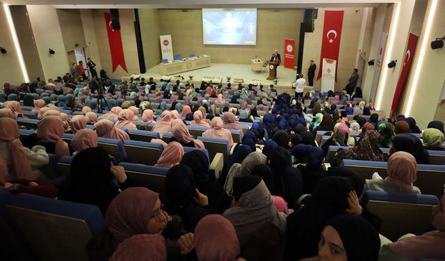 "Kur'an-ı Kerim'i Yüzünden Güzel Okuma Yarışması Türkiye Finali" Gaziantep'te düzenlendi