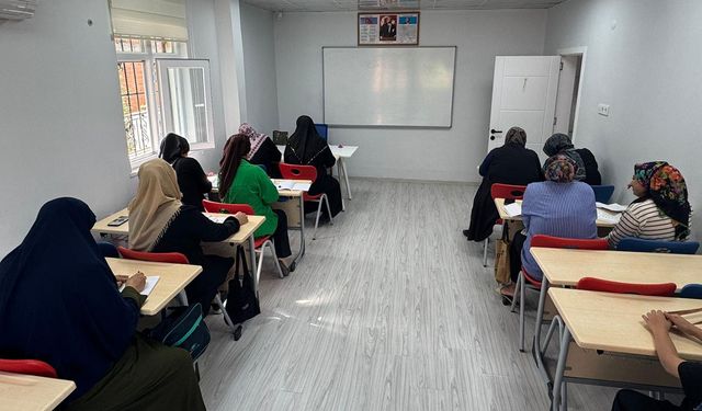 Okuma yazma kurslarına yoğun ilgi