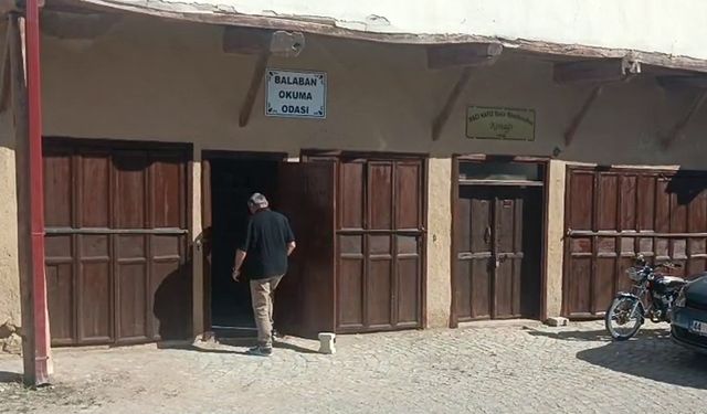 Tarihi konak okuma salonu oldu