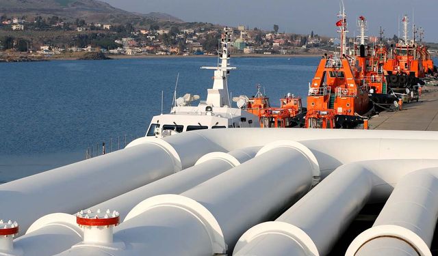 25 ülke siyonist rejime petrol sağlamakla suçlanıyor: Gazze'deki soykırımda iş birliği