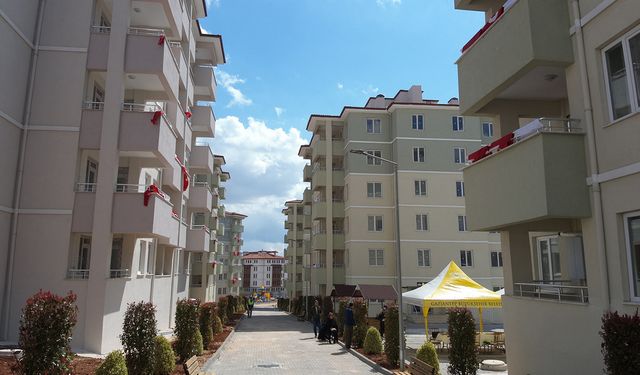 Gaziantep'te en az 4 çocuğu olan aileler çekilişsiz, kurasız konut kaydı yaptırabilecek