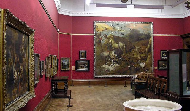 İngiltere’de müzeden 600’ün üzerinde tarihi eser çalındı