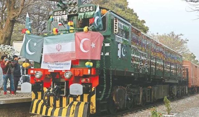 İslamabad-Tahran-İstanbul yük treni 31 Aralık'ta harekete geçecek