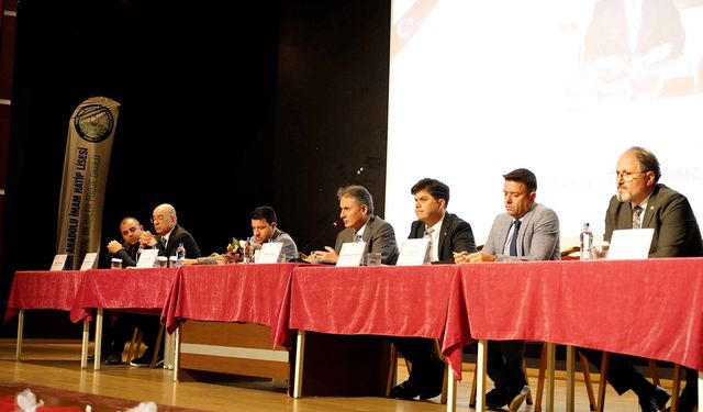 Mersin’de eğitim öğretim süreçlerine yönelik değerlendirme toplantısı yapıldı