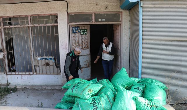 Umut Kervanı'ndan Ankara'da ihtiyaç sahibi aileye yardım