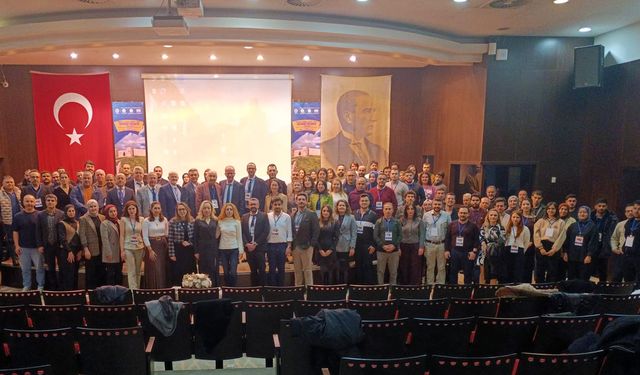 GAÜN Hastanesi'nde Minimal İnvaziv Jinekoloji Kongresi düzenlendi