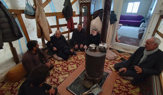 HÜDA PAR'dan Bingöl'de zor zamanlar yaşayan hayvan sahiplerine  ziyaret