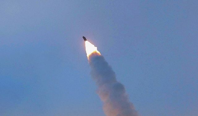 Kuzey Kore, Doğu Denizi'ne doğru füze fırlattı