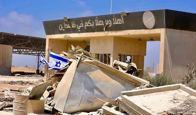 Siyonist rejim Refah Sınır Kapısı'nı açmama kararı aldı