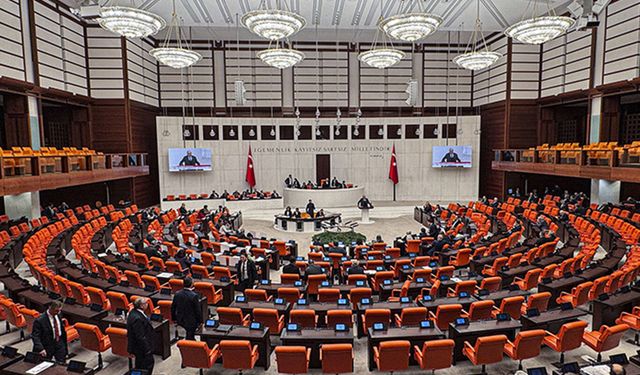 Trafik cezalarını artıran teklifte 4 madde kabul edildi