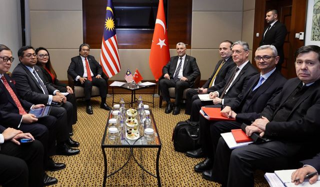 Türkiye ile Malezya arasında 10 milyar dolarlık ticaret hedefi