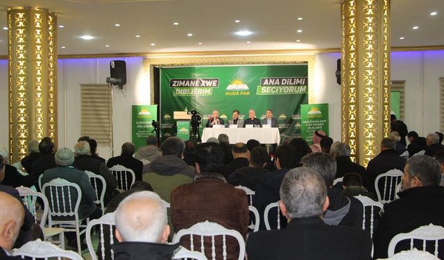 HÜDA PAR Mardin’de “Ana Dilimi Seçiyorum” paneli düzenledi