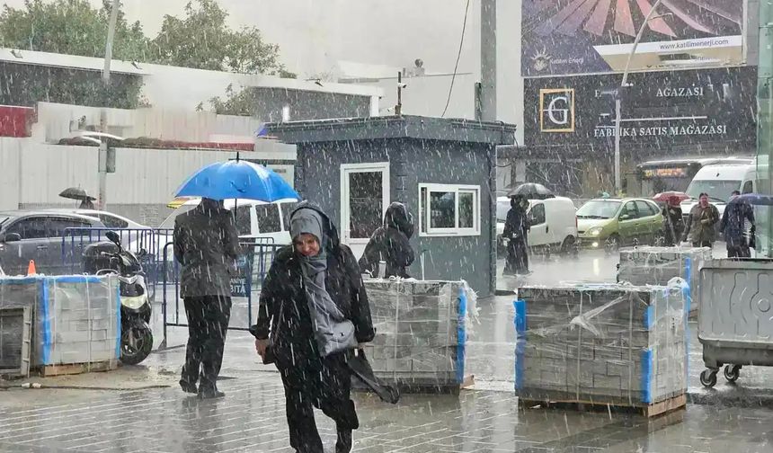 İstanbul'da kuvvetli rüzgâr ve sağanak etkili olacak