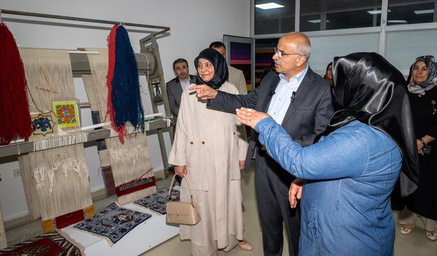 Büyükşehir Belediye Başkanı Er: Belediyecilik insan hayatının her alanına dokunan bir kurumdur 