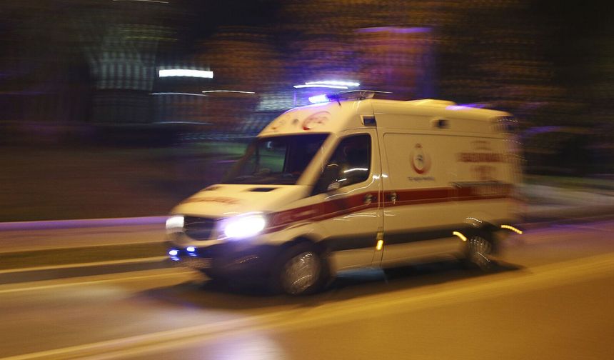 Otomobil ile motosiklet çarpıştı: 2 yaralı