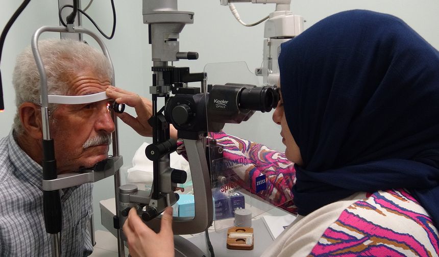 Prof. Dr. Akpolat: Sigara, göz sağlığını tehdit eden ciddi bir risk faktörüdür