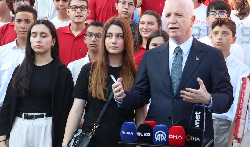 Vali Gül, LGS Şampiyonları ile bir araya geldi