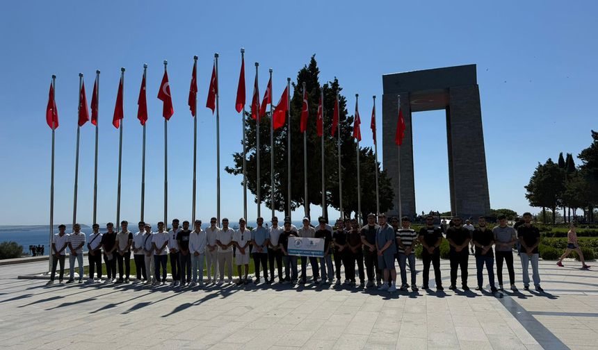 Yeşilyurt Genç Meclis üyeleri, Çanakkale'deki tarihi mekânları inceledi 