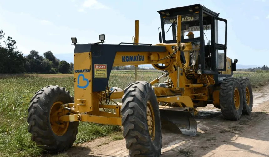 Balıkesir’de tarla ve zeytinlik yollarına Büyükşehir dokunuşu