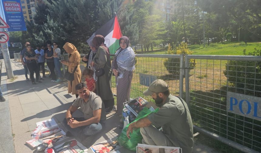 Ankara’da ABD Elçiliği önünde süresiz Gazze nöbeti başladı