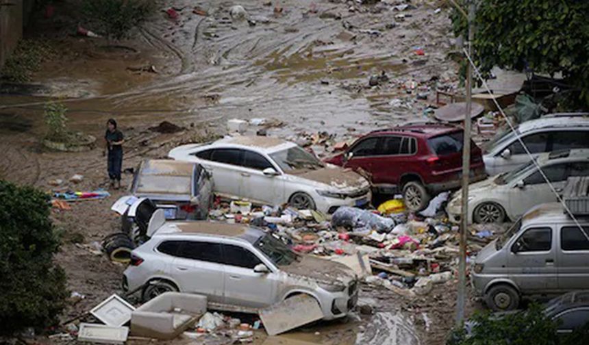 Çin’de sel felaketi: 15 ölü, 28 kayıp