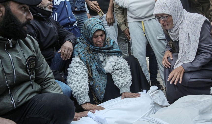 Gazze'de açlıktan ölenlerin sayısı 271'e yükseldi