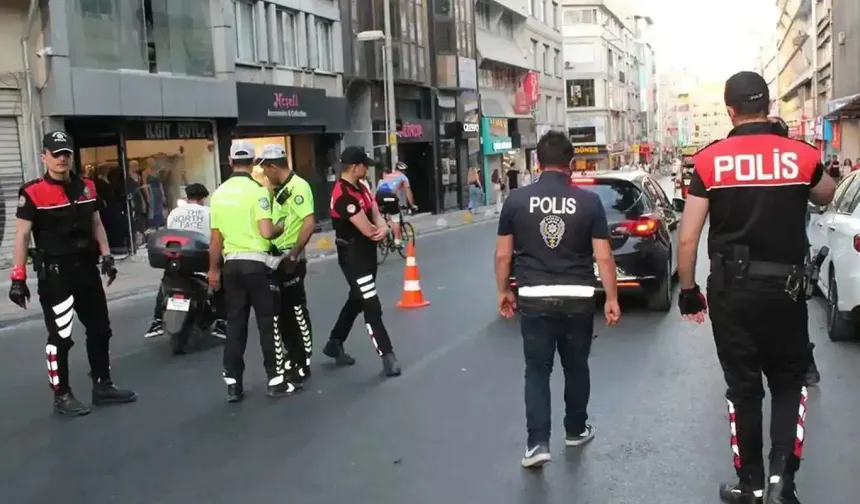 İstanbul'da huzur uygulamasında 700 kişi gözaltına alındı