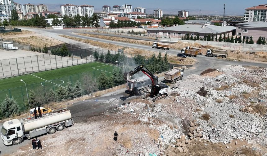 Malatya'da kaçak hafriyat döküm alanlarında temizlik çalışmalarına başlandı 