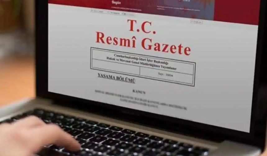 TSK'da komuta kademesi yenilendi: 185 general ve amiral göreve atandı