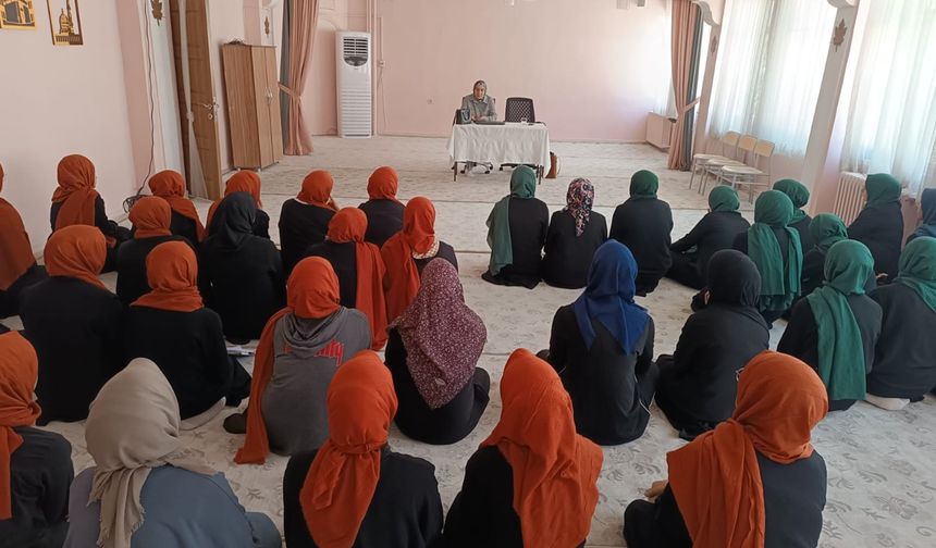 Yatılı Kur’an kursu öğrencilerine yönelik bilgilendirme programı gerçekleştirildi