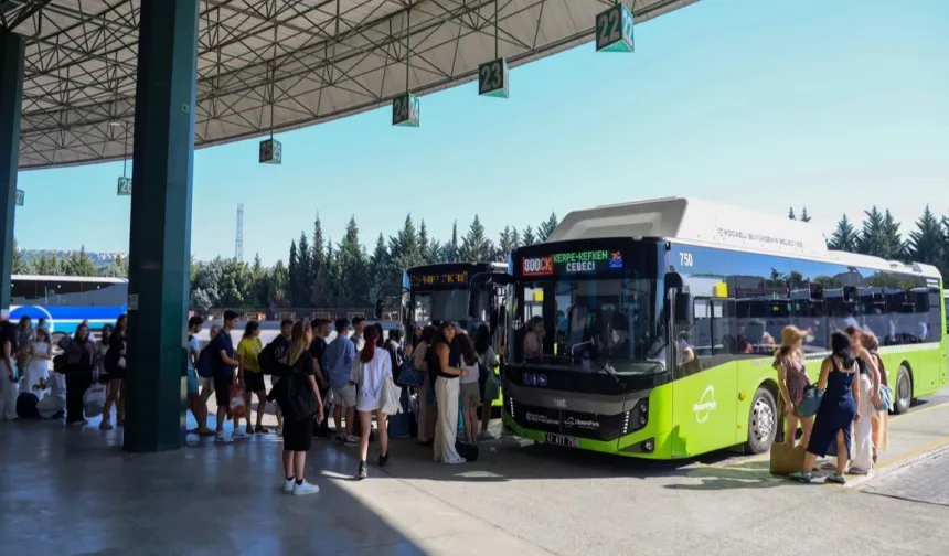 Kocaeli Büyükşehir’in 800CK hattı 105 bin yolcuyla rekor kırdı