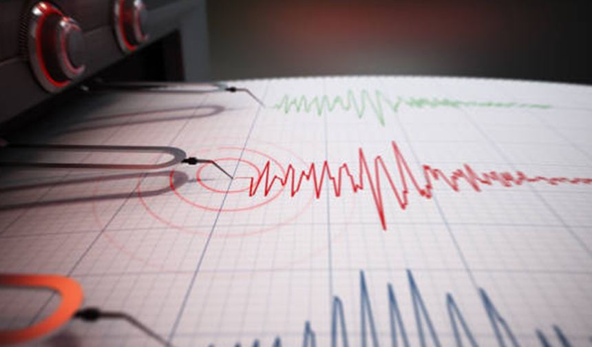 Endonezya'da 6.1 büyüklüğünde deprem