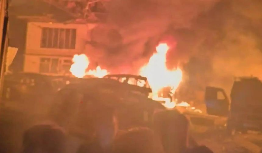 Hindistan'da polis karakolunda patlama: 9 ölü