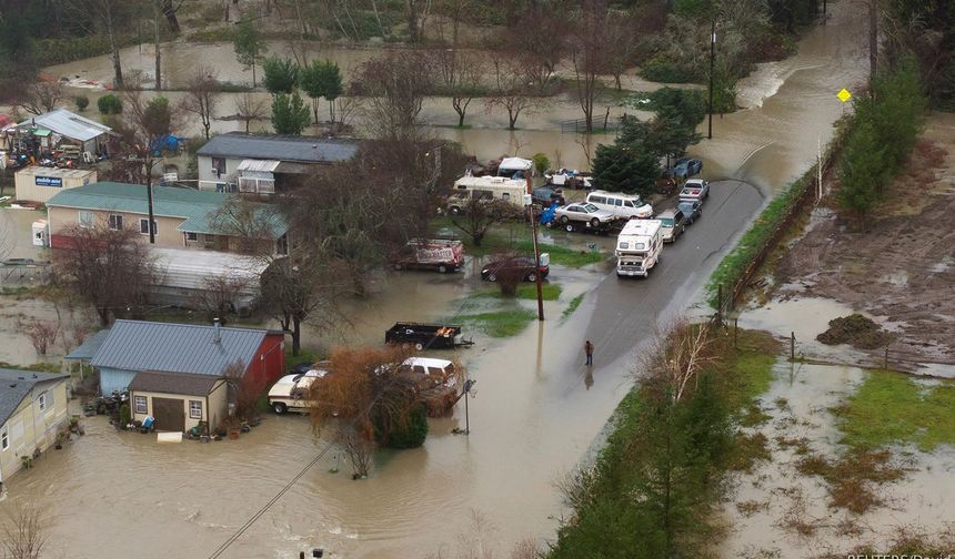 ABD'de sağanak nedeniyle acil durum ilan edildi