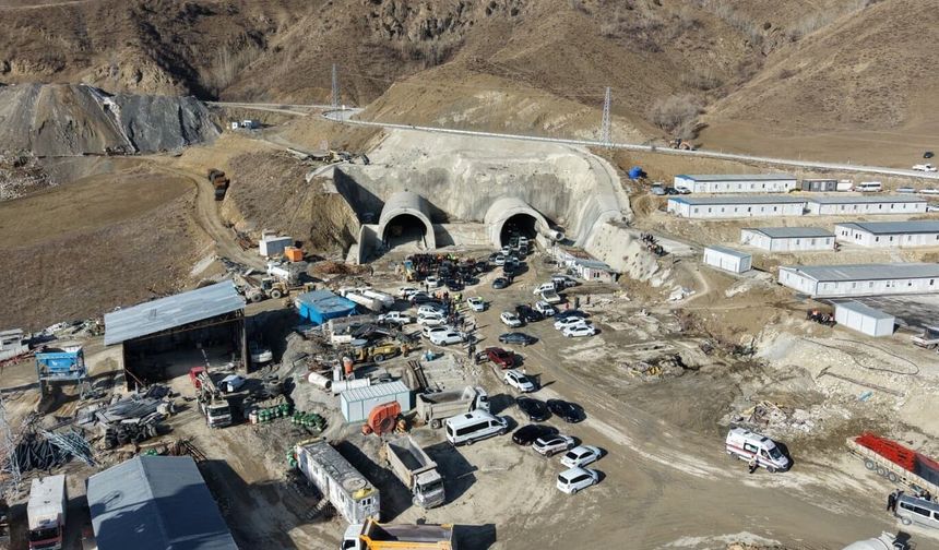 Bakan Uraloğlu Kırık ve Dallıkavak tünellerinde incelemelerde bulundu